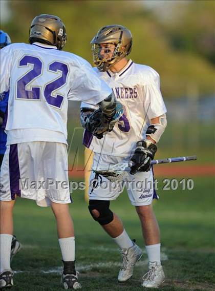 Thumbnail 2 in Hauppauge @ Islip photogallery.