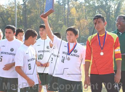 Thumbnail 3 in Wallace-Rose Hill vs. North Moore (NCHSAA 1A Final) photogallery.