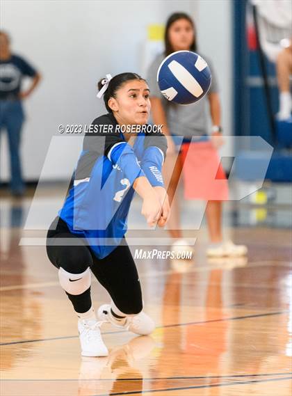 Thumbnail 2 in Jones vs. Somerset (Hondo Volleyball Tournament) photogallery.