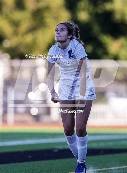 Thumbnail 2 in Seattle Prep vs. Roosevelt (WIAA 3A Semi-Final) photogallery.