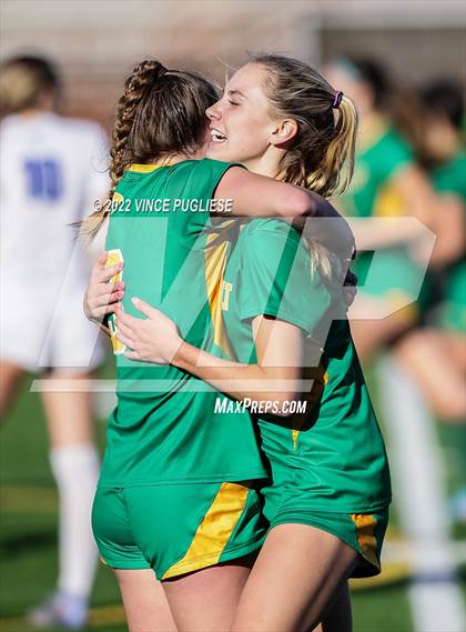 Thumbnail 1 in Seattle Prep vs. Roosevelt (WIAA 3A Semi-Final) photogallery.