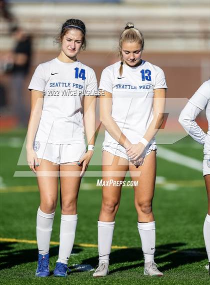 Thumbnail 3 in Seattle Prep vs. Roosevelt (WIAA 3A Semi-Final) photogallery.