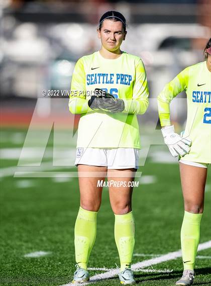 Thumbnail 1 in Seattle Prep vs. Roosevelt (WIAA 3A Semi-Final) photogallery.