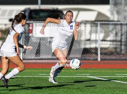 Thumbnail 2 in Seattle Prep vs. Roosevelt (WIAA 3A Semi-Final) photogallery.
