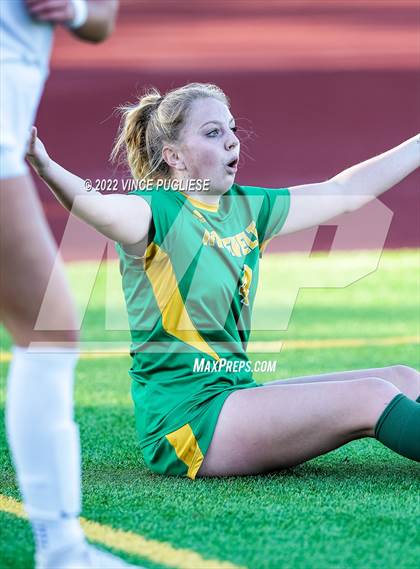 Thumbnail 2 in Seattle Prep vs. Roosevelt (WIAA 3A Semi-Final) photogallery.