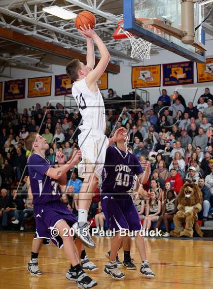 Thumbnail 2 in Clarion-Limestone vs. Coudersport (District IX Quarterfinal) photogallery.