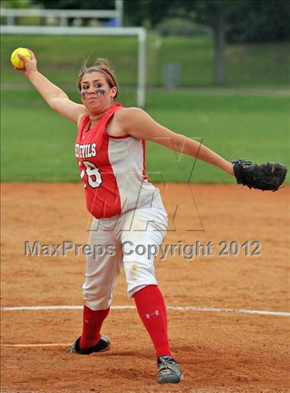 Thumbnail 2 in Sayville vs Plainedge (NYSPHSAA Class A Regional Final) photogallery.