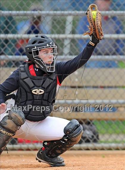 Thumbnail 3 in Sayville vs Plainedge (NYSPHSAA Class A Regional Final) photogallery.