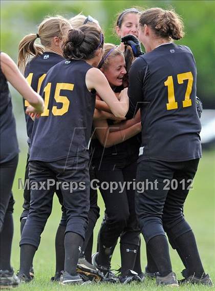 Thumbnail 2 in Sayville vs Plainedge (NYSPHSAA Class A Regional Final) photogallery.
