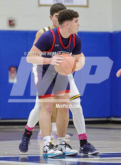 Thumbnail 1 in Eastchester @ Pelham Memorial photogallery.