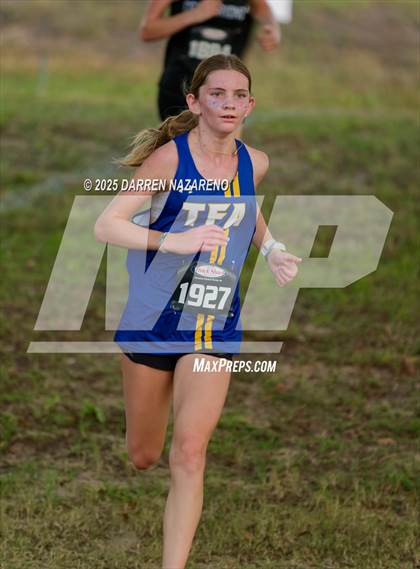 Thumbnail 1 in FHSAA 1A District 4 Final photogallery.