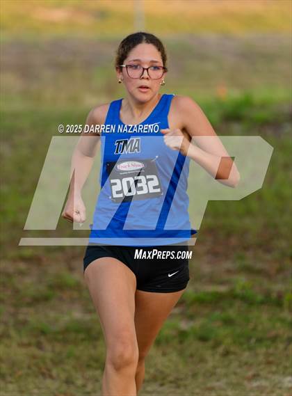 Thumbnail 3 in FHSAA 1A District 4 Final photogallery.