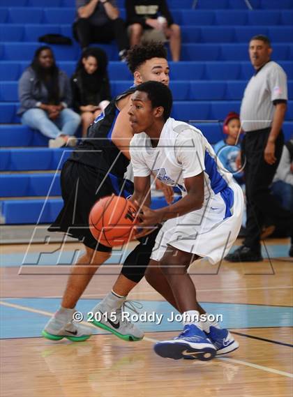 Thumbnail 3 in Mansfield Summit vs C E King (McDonald's Texas Invitational) photogallery.