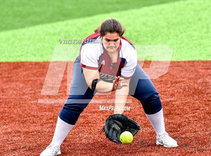 Thumbnail 3 in St. James Academy @ Shawnee Mission West photogallery.