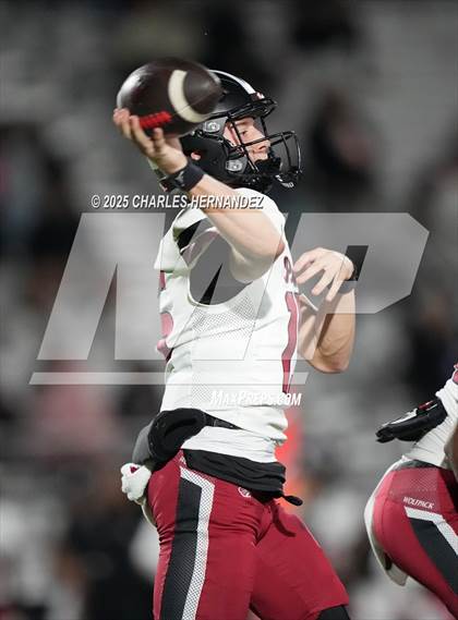 Thumbnail 3 in Weiss @ College Station photogallery.