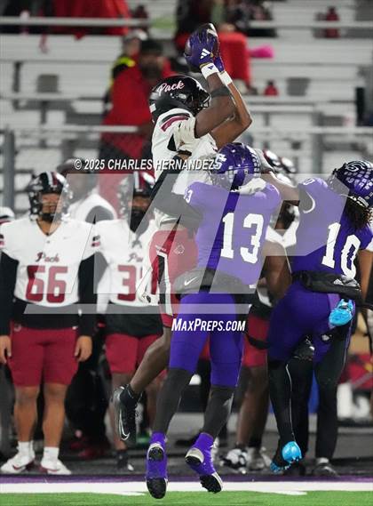 Thumbnail 1 in Weiss @ College Station photogallery.