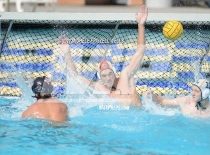 Thumbnail 2 in Patrick Henry vs. Vista (America's Finest City Tournament) photogallery.