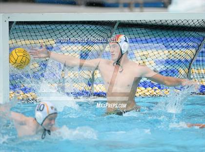 Thumbnail 2 in Patrick Henry vs. Vista (America's Finest City Tournament) photogallery.