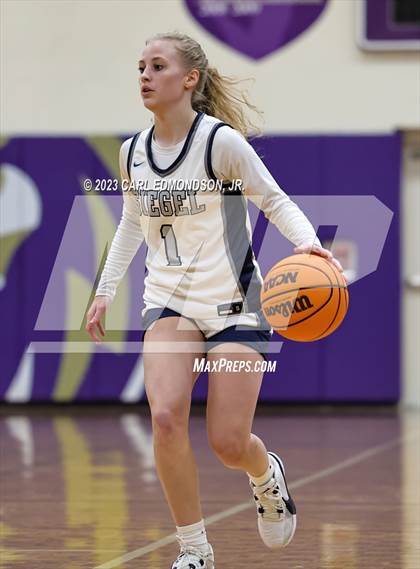 Thumbnail 3 in Siegel vs Notre Dame Academy photogallery.