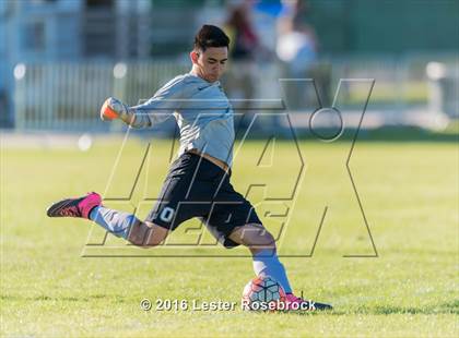 Thumbnail 3 in Central Catholic vs Judson photogallery.