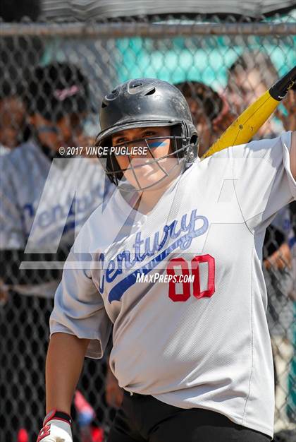 Thumbnail 3 in Century vs. Village Christian (CIF SS D7 Semifinal) photogallery.