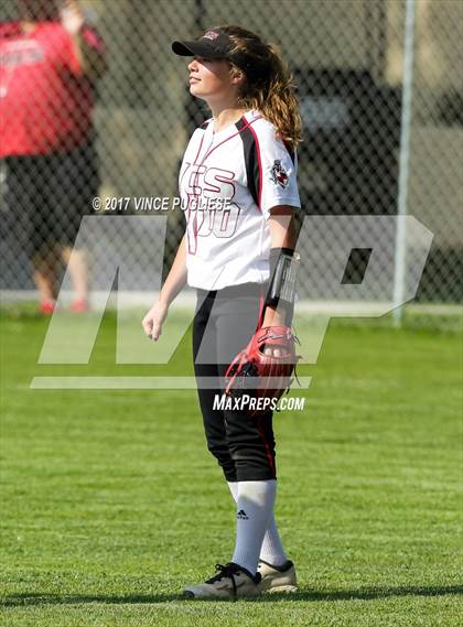 Thumbnail 3 in Century vs. Village Christian (CIF SS D7 Semifinal) photogallery.