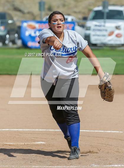Thumbnail 3 in Century vs. Village Christian (CIF SS D7 Semifinal) photogallery.