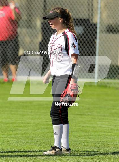 Thumbnail 2 in Century vs. Village Christian (CIF SS D7 Semifinal) photogallery.