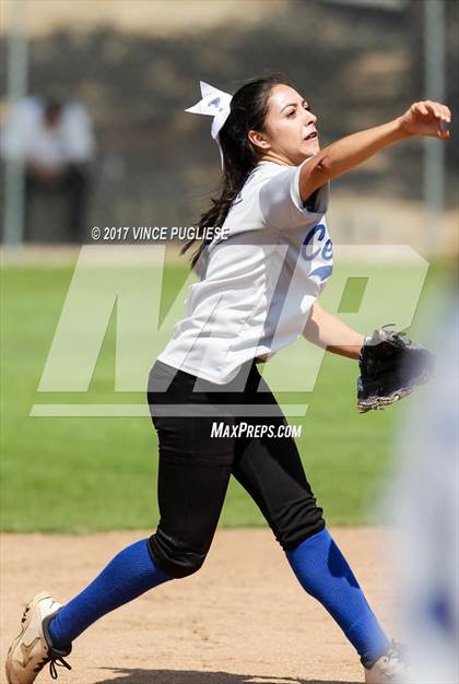 Thumbnail 2 in Century vs. Village Christian (CIF SS D7 Semifinal) photogallery.