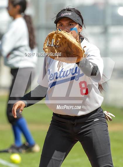 Thumbnail 1 in Century vs. Village Christian (CIF SS D7 Semifinal) photogallery.