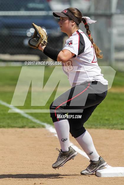 Thumbnail 3 in Century vs. Village Christian (CIF SS D7 Semifinal) photogallery.