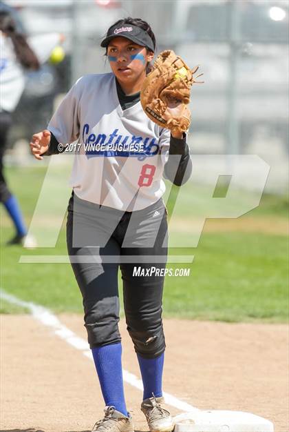 Thumbnail 2 in Century vs. Village Christian (CIF SS D7 Semifinal) photogallery.