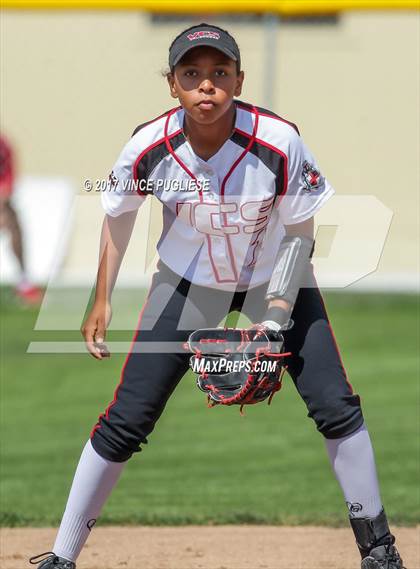 Thumbnail 3 in Century vs. Village Christian (CIF SS D7 Semifinal) photogallery.