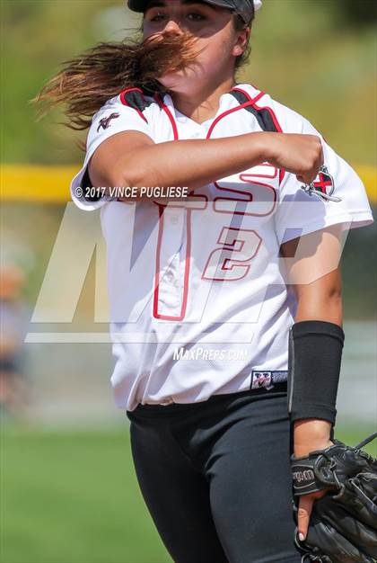 Thumbnail 3 in Century vs. Village Christian (CIF SS D7 Semifinal) photogallery.