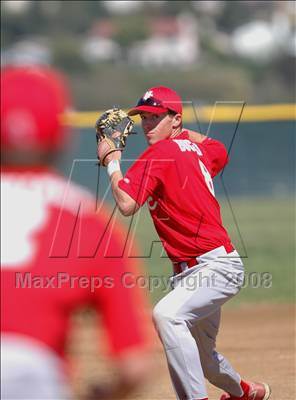 Thumbnail 2 in San Ysidro vs. Mt. Carmel (58th Lions Invitational) photogallery.