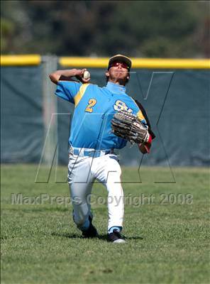 Thumbnail 2 in San Ysidro vs. Mt. Carmel (58th Lions Invitational) photogallery.