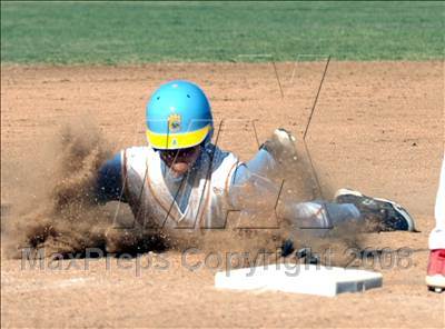 Thumbnail 3 in San Ysidro vs. Mt. Carmel (58th Lions Invitational) photogallery.