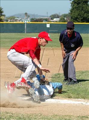 Thumbnail 3 in San Ysidro vs. Mt. Carmel (58th Lions Invitational) photogallery.