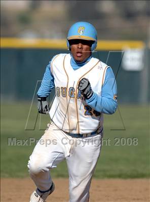 Thumbnail 2 in San Ysidro vs. Mt. Carmel (58th Lions Invitational) photogallery.