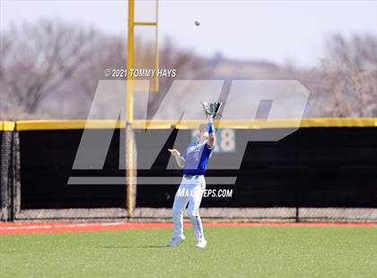 Thumbnail 2 in Krum vs Brock (Brock Tournament) photogallery.