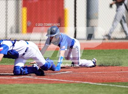 Thumbnail 2 in Krum vs Brock (Brock Tournament) photogallery.
