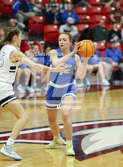 Thumbnail 3 in Ridgeline vs. Dixie (UHSAA 4A Quarterfinal Playoff) photogallery.