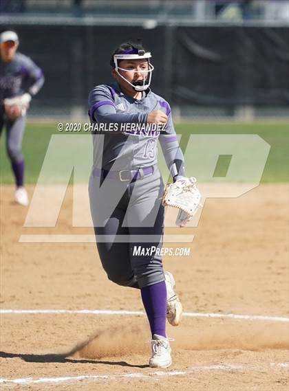 Thumbnail 2 in Belton vs. Boerne (NFCA Texas High School Leadoff Classic) photogallery.