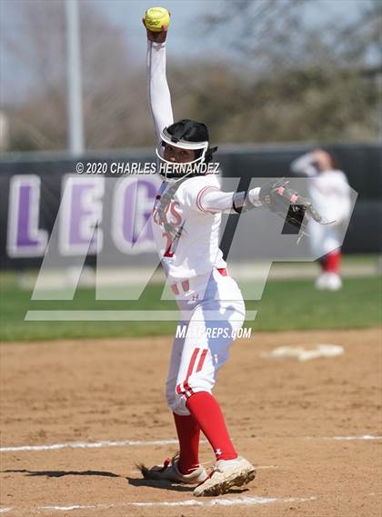 Thumbnail 3 in Belton vs. Boerne (NFCA Texas High School Leadoff Classic) photogallery.