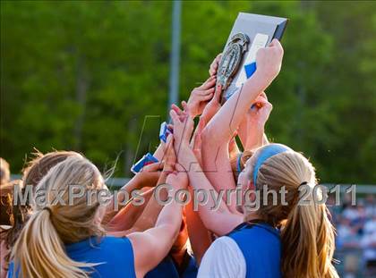 Thumbnail 2 in Pleasantville vs. Pearl River (Section 1 Class C Final) photogallery.