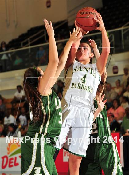 Thumbnail 1 in Lakeside vs. Santa Barbara (CIF SS D3AA Final) photogallery.