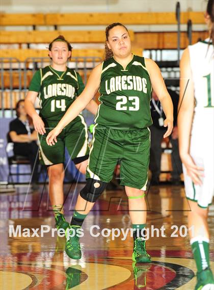 Thumbnail 1 in Lakeside vs. Santa Barbara (CIF SS D3AA Final) photogallery.