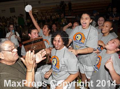 Thumbnail 1 in Lakeside vs. Santa Barbara (CIF SS D3AA Final) photogallery.