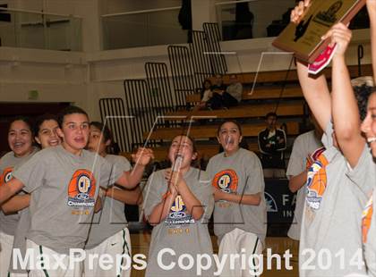 Thumbnail 3 in Lakeside vs. Santa Barbara (CIF SS D3AA Final) photogallery.