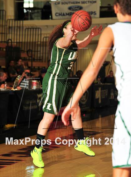Thumbnail 3 in Lakeside vs. Santa Barbara (CIF SS D3AA Final) photogallery.